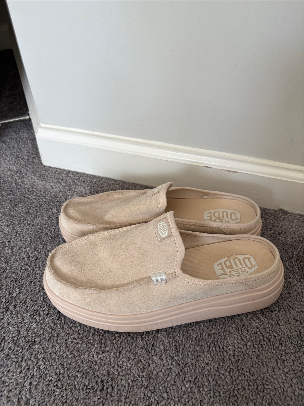 Hey Dude Austin Lift Classic Blush Suede Platform Mule Slip On Shoes